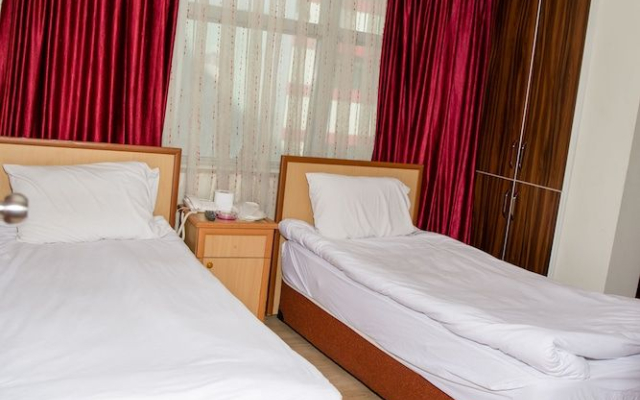 Gumus Otel