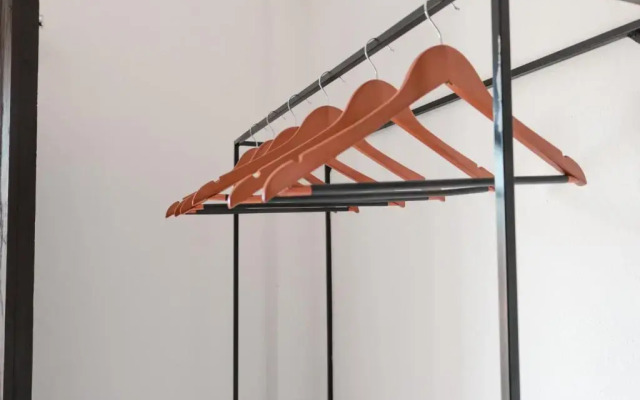 Gallo Azul, Downtown Loft Style Apartment