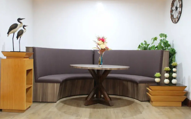 Dancenter Boss Hotel Near Clark International Airport