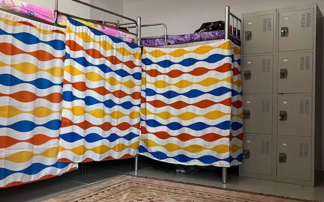 Burj Al Arab Hostel