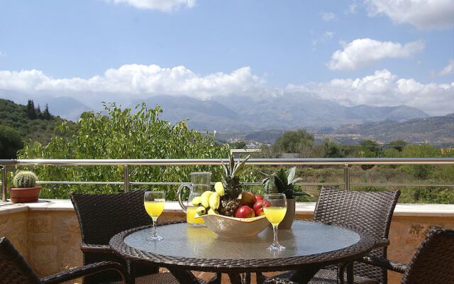 Villas Kalives