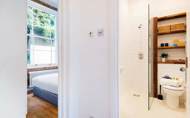 Bright Talbot Road Apartment - MATR6