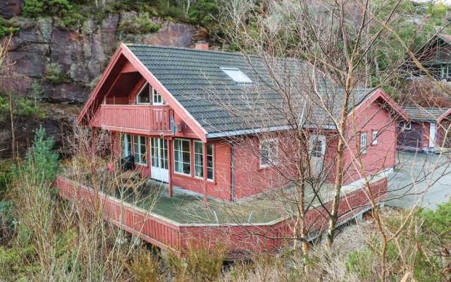 Nice Home in Lindesnes With 5 Bedrooms and Sauna