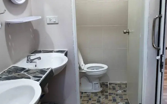 Sairee Center Guesthouse