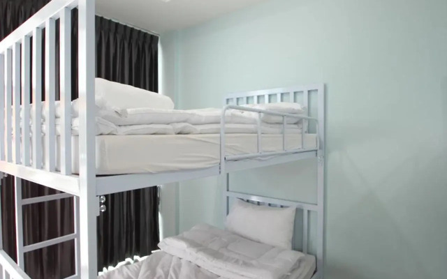 Angel Service Apartment Patong Beach