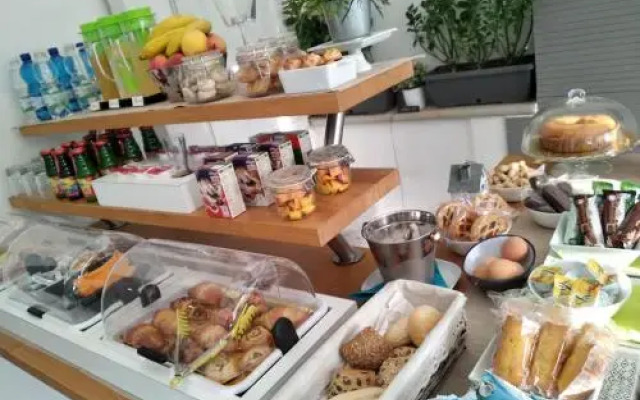 5H Room  Breakfast