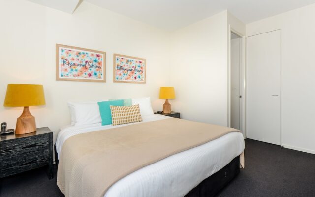 Boutique Stays - Zinc Views - 401, Port Melbourne