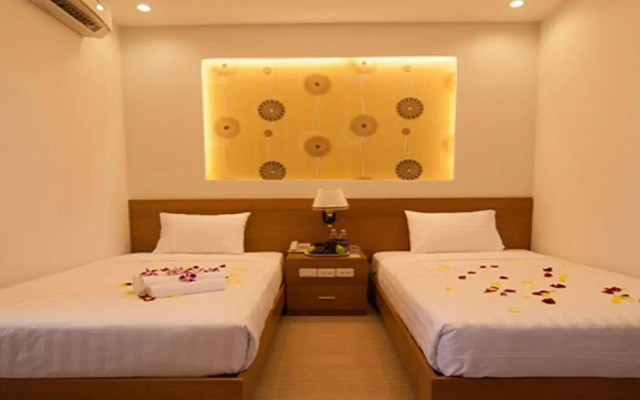 Lucky Star Hotel 266 De Tham