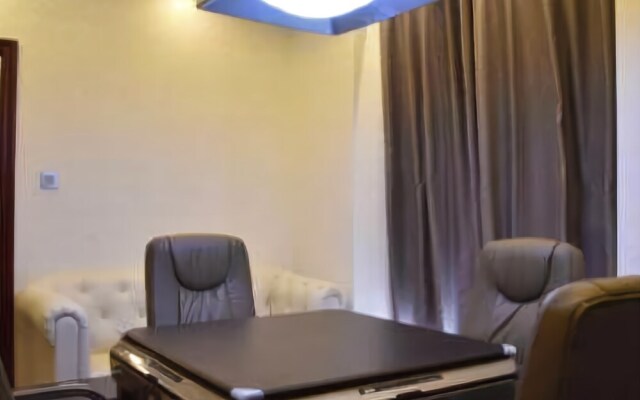 Romantic Coast Theme Hotel