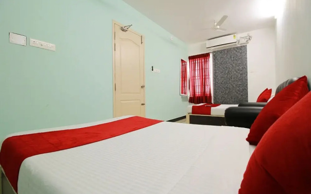 OYO 10835 Hotel Sri Sant