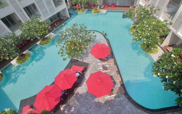 The Sea - Cret Hua Hin