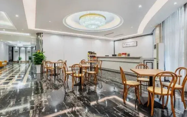 Fenglan Hotel (Zhongshan Shaxi Longrui Branch)