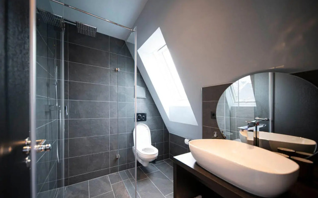 Blackhome Innsbruck City East