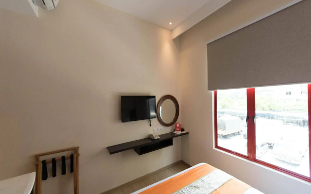Hotel Six Seasons