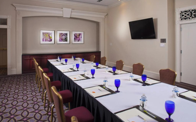 Courtyard by Marriott New Orleans French Quarter/Iberville