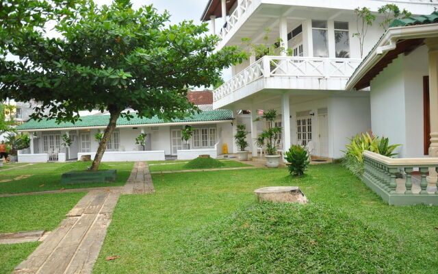 Mirissa Bay Resorts