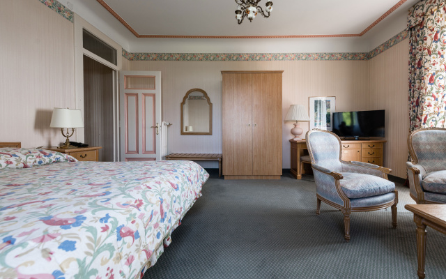 Grand Hôtel des Rasses & Wellness – Guest Rooms – Bullet
