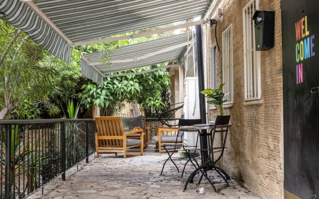 Artistic Vibes Haifa Hub by Sea N' Rent