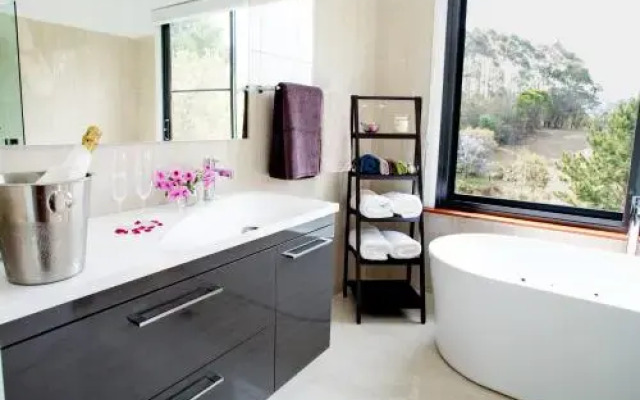 Lilypad Luxury Cabins