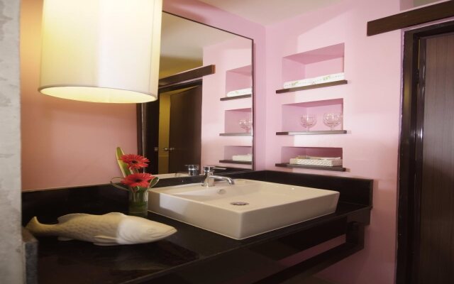 Sala@ Hua Hin Service Apartment and Hotel