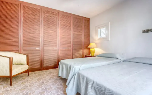 Apartment in Roses Near Canyelles Beach