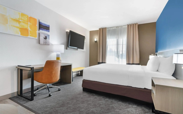 Comfort Inn & Suites Sacramento - University Area