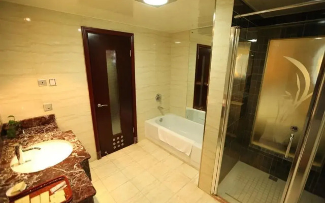Donglai Hotel
