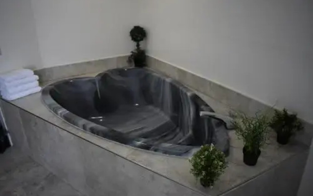 Breakers Resort & Beach Bar