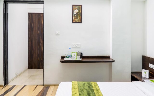 OYO 9738 Hotel House Khas Suites