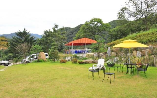 Gapyeong Duke House Pension