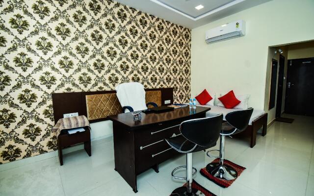 OYO 28740 Empire Greens