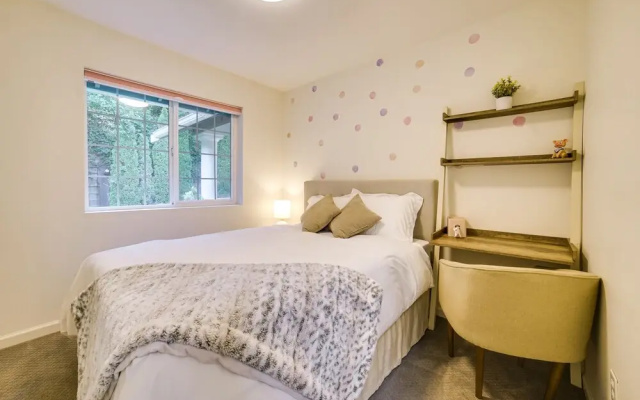 Issaquah Retreat Near Lake Sammamish State Park!