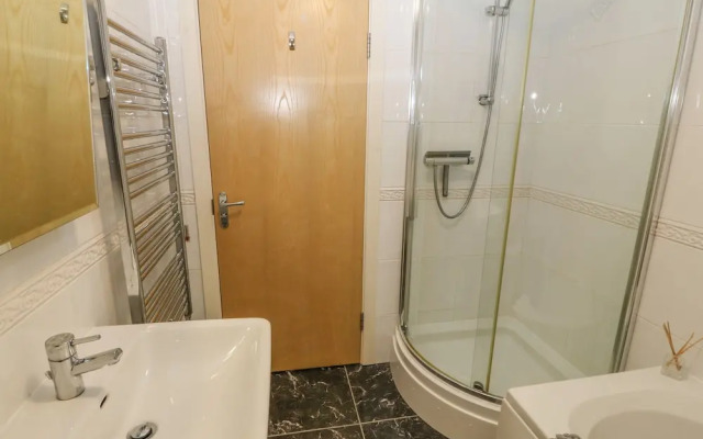 Barn End, 9 Stad Clynnog