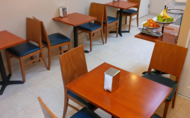 Pointe Plaza Hotel