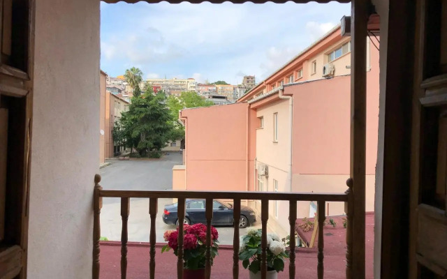 Enderun by Otantik Suites