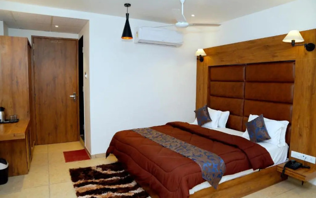 Hotel Bhabha