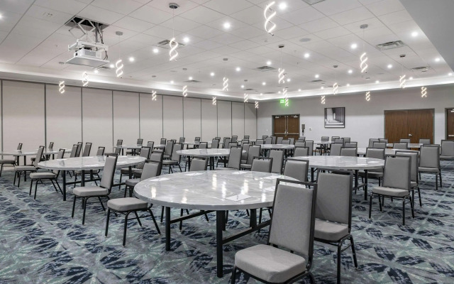 Cambria Hotel Nashville Airport