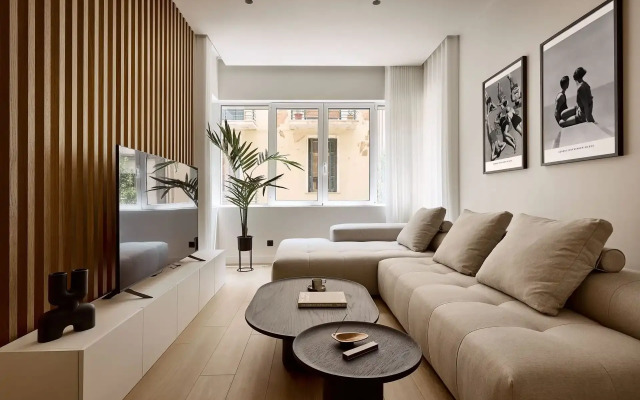 Momo Suites Acropolis by Aura Homes