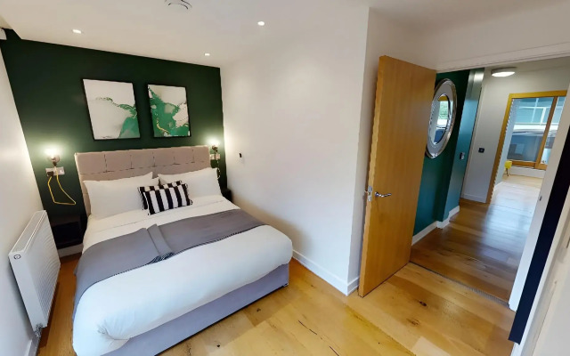 Quay Apartments Manchester