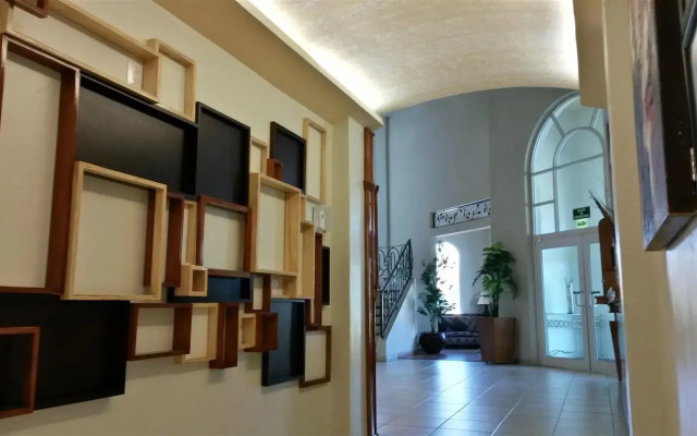 Отель Bazarell Inn