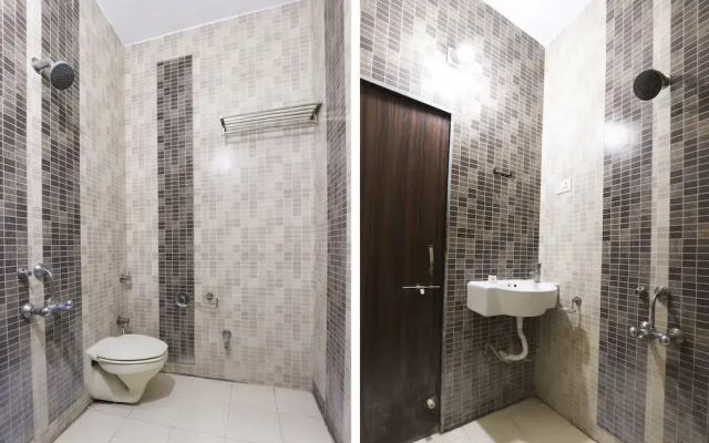 OYO 61424 Hotel Vrindavan