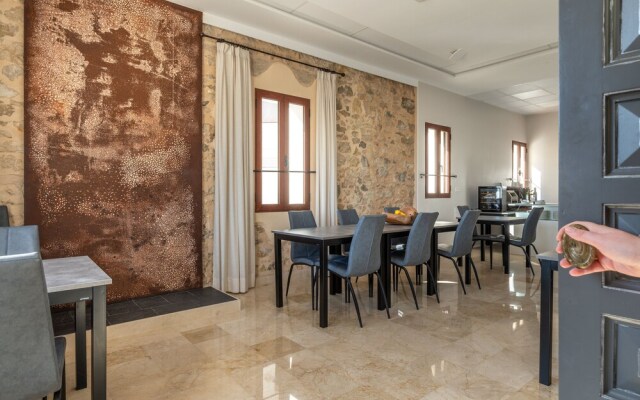 Young Hotels Spain SL