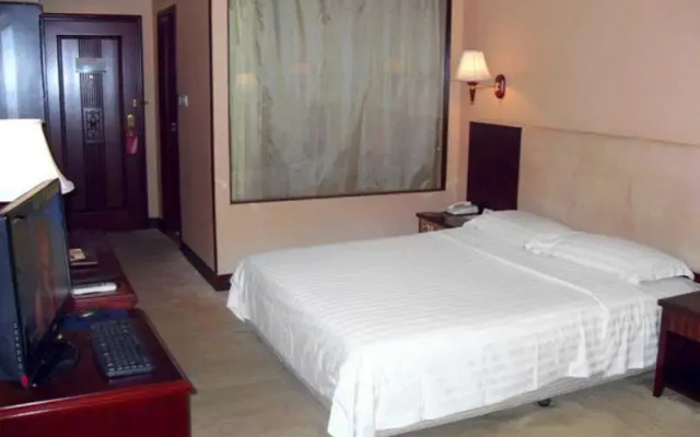 GreenTree Alliance Guangdong Shenzhen Pinghu Avenue Jingdu Town Hotel