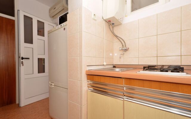 C - apt w. Balcony, Shared Terrace & the sea View