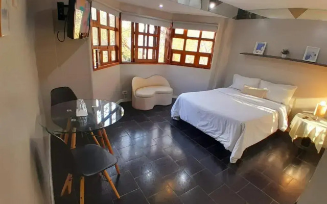 Gus Recoleta Guesthouse