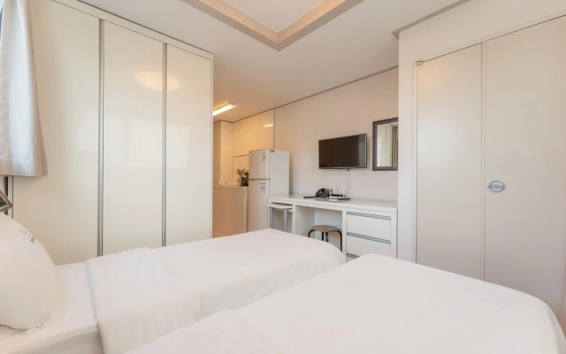 Staywell Hotel