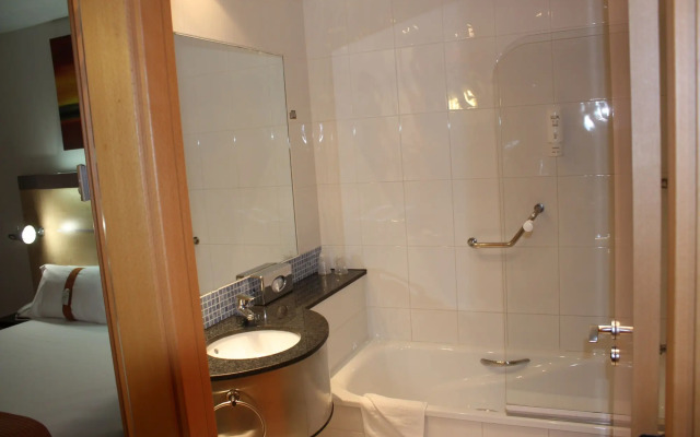 Holiday Inn Express Barcelona - Molins de Rei by IHG