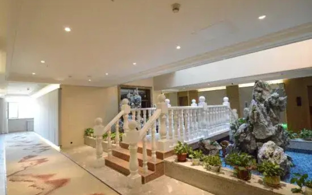 Xinhua Theme Hotel