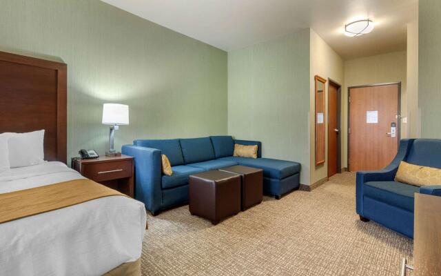 Comfort Inn And Suites