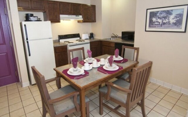 Norwood Inn & Suites